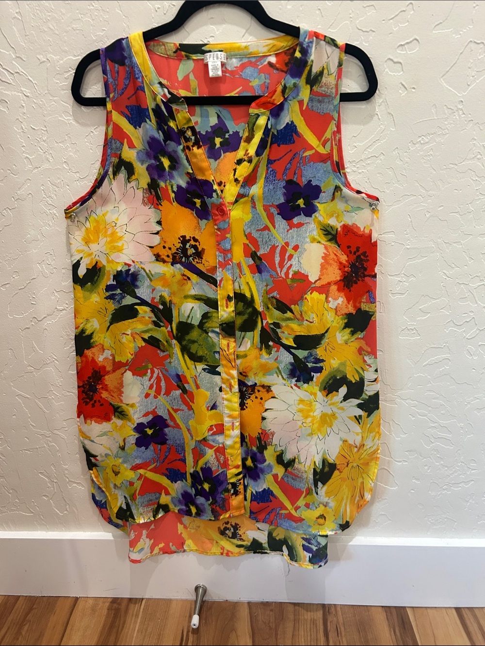 Spense Sleeveless Floral Button-Front Blouse - Yellow, Red, Purple, Green, White